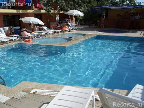 Malis Garden Hotel 5